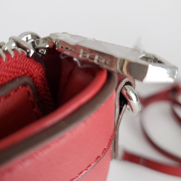 NEW BCBG Red Bucket Crossbody Handbag Round Silver Metal Handles Minimalist Boho - Picture 6 of 6